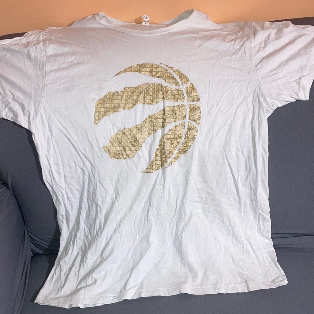 Bulletin White raptors T-Shirt with Gold Graphic